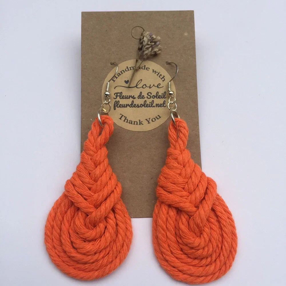 🎃Macramé Pipas Earrings🎃 - Picture 1 of 2